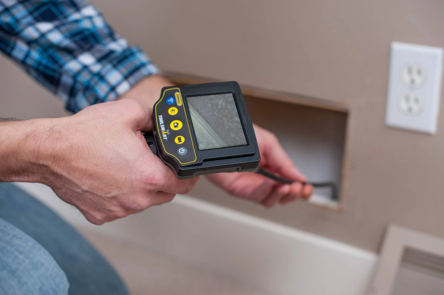 ToolSmart™ Wifi Connected Video Inspection Camera - Image 3